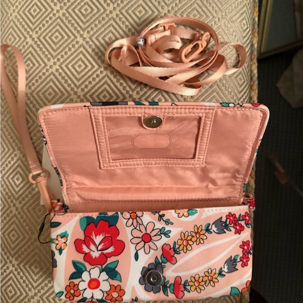 Vera Bradley RFID Compact Crossbody Floral Pink Wristlet Cardholder - Picture 5 of 5